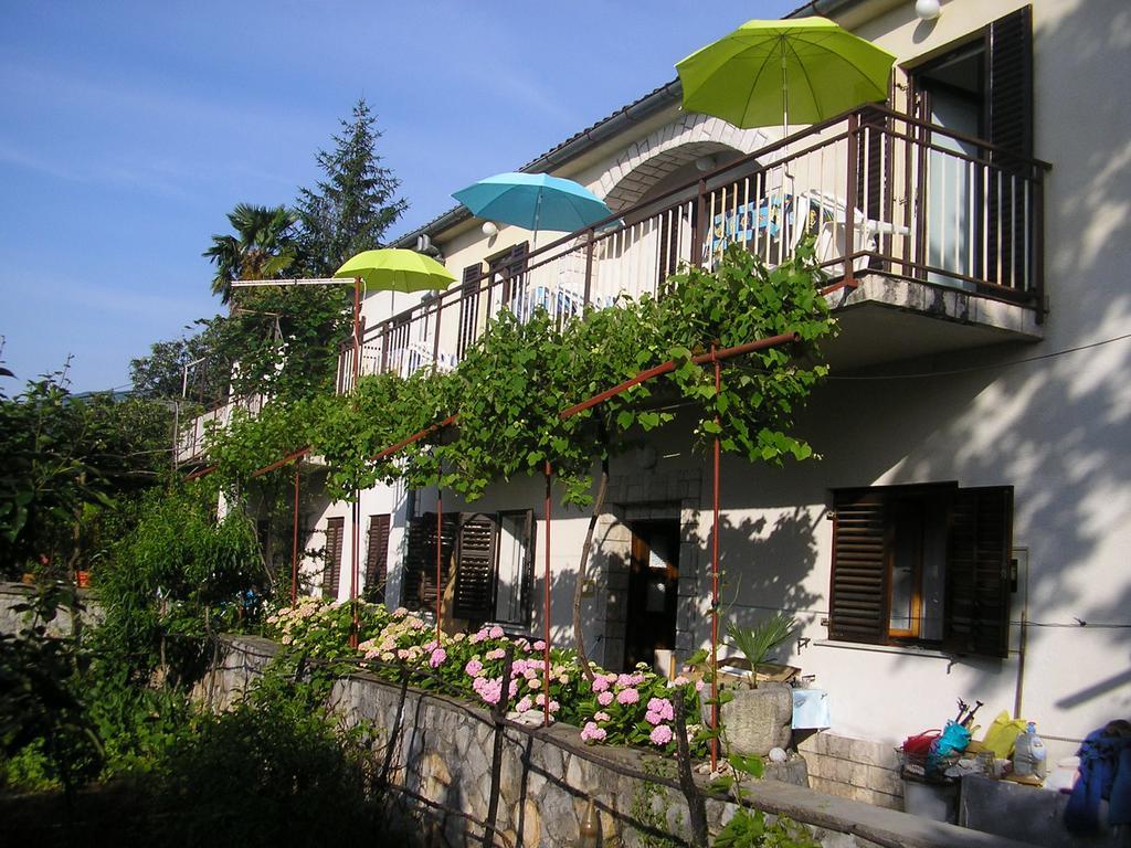 Apartments Zlatko Ičići Exterior foto